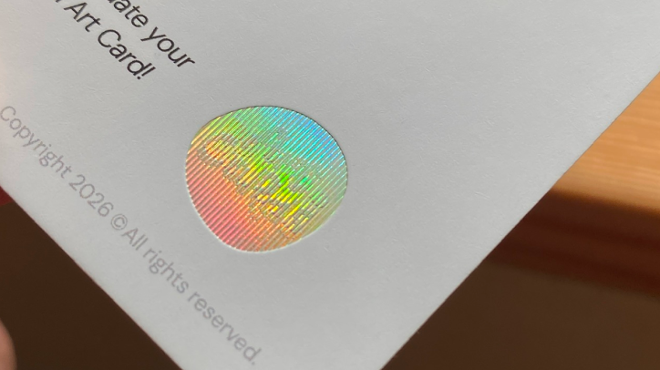 Close-up of the Ridi Art Card authentication label